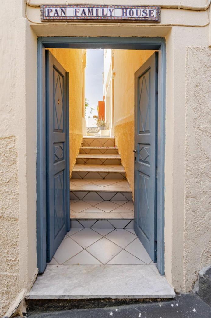Ferienwohnung Pan Family House Fira  Exterior foto